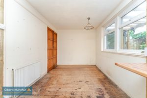 Kitchen/Breakfast Room- click for photo gallery